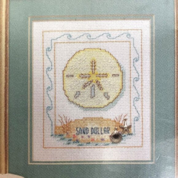 Seaside Stitches & More Sand Dollar Cross stitch kit #05092556 - Picture 7 of 13
